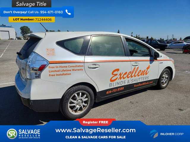 Used 2012 Toyota Prius V Two w/ Preferred Accessory Pkg FWD image 4