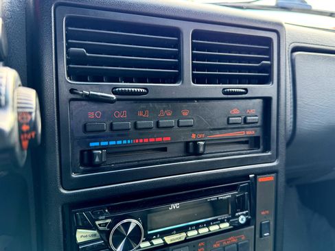 Used 1988 MAZDA RX-7 Convertible image 28