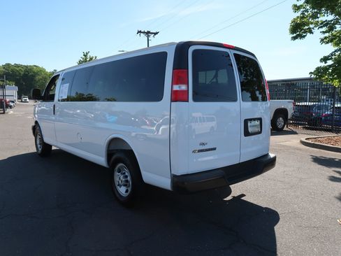 Used 2025 Chevrolet Express 3500 LS RWD image 9