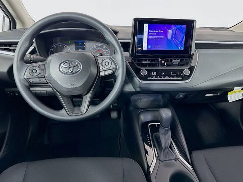 Used 2025 Toyota Corolla LE image 22