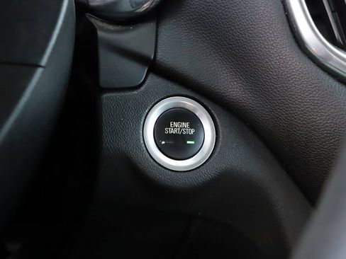 Used 2019 Chevrolet Equinox LT image 33