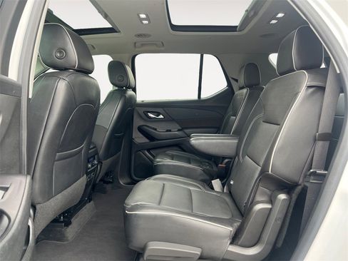 Used 2020 Chevrolet Traverse High Country image 13