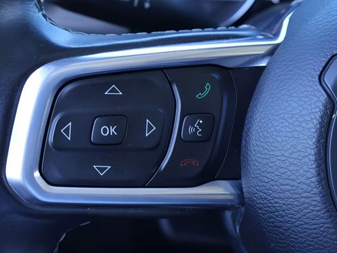 Used 2021 Jeep Wrangler Unlimited Sahara AWD/4WD image 19