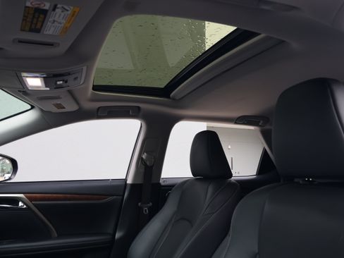Used 2021 Lexus RX 350L Premium w/ Premium Package AWD/4WD image 32