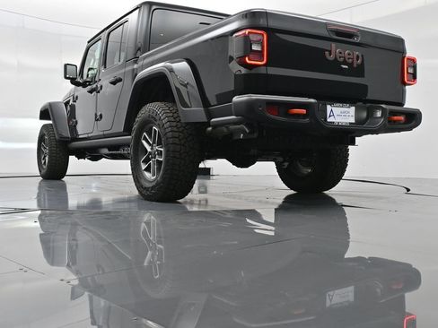 New 2025 Jeep Gladiator Mojave image 38