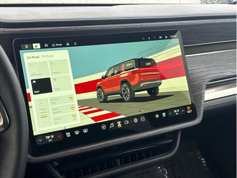 Used 2022 Rivian R1S Launch Edition image 11