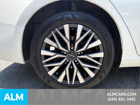 Used 2025 Nissan Altima 2.5 SV FWD image 20
