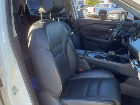 Used 2023 Nissan Rogue SL w/ SL Premium Package FWD image 15