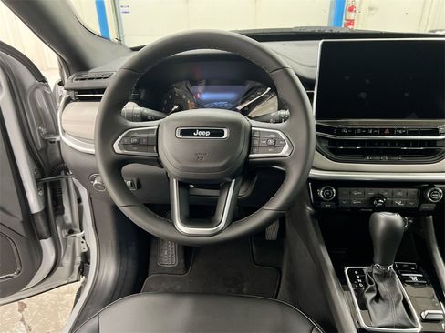 New 2026 Jeep Compass Limited image 19