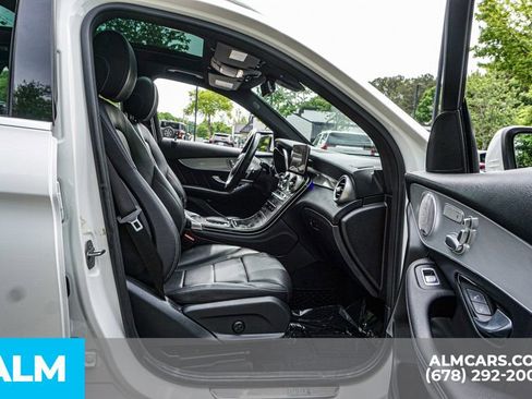 Used 2020 Mercedes-Benz GLC 300 image 23