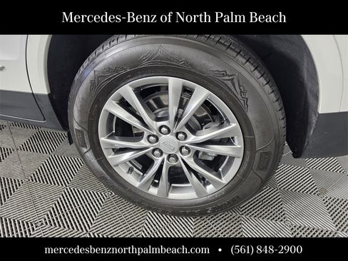 Used 2021 Cadillac XT5 Premium Luxury image 17