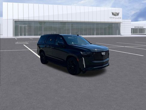 Used 2023 Cadillac Escalade Sport w/ LPO, ONYX Package AWD/4WD image 9