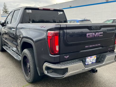 Used 2022 GMC Sierra 1500 SLT w/ SLT Premium Package image 4