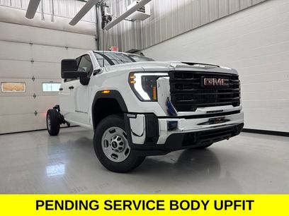 New 2026 GMC Sierra 2500 Pro w/ Snow Plow Prep/Camper Package
