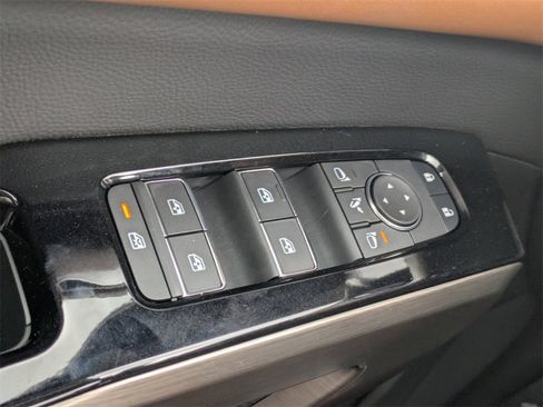 New 2025 Nissan Pathfinder Platinum image 28