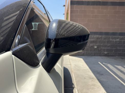 Used 2022 Nissan Rogue Platinum w/ Head-Up Display Package image 12