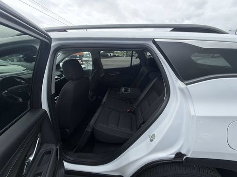 Used 2023 GMC Terrain SLE w/ Driver Convenience Package AWD/4WD image 21