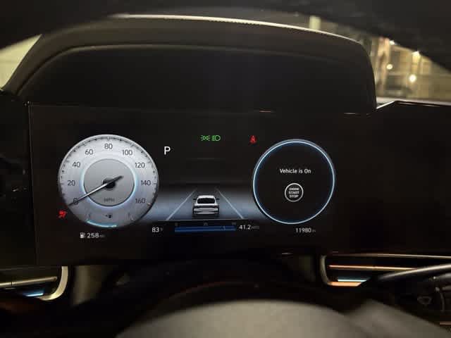 Used 2023 Hyundai Elantra Limited FWD image 1