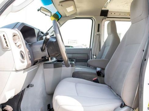 Used 2011 Ford E-250 and Econoline 250 w/ PWR Group image 10