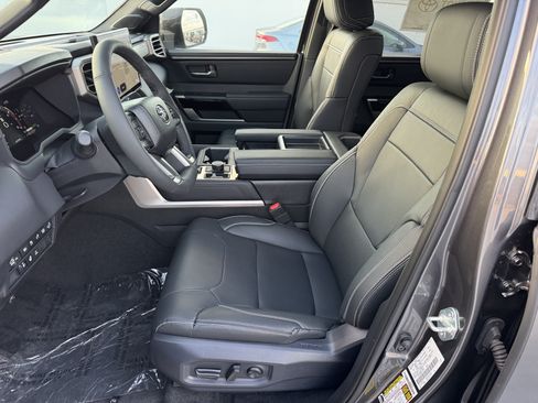 New 2026 Toyota Tundra Limited AWD/4WD image 2