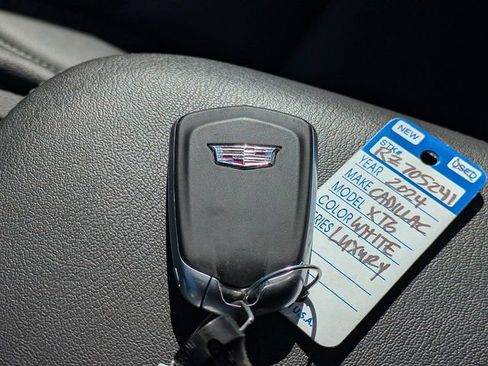 Used 2024 Cadillac XT6 Luxury FWD image 34