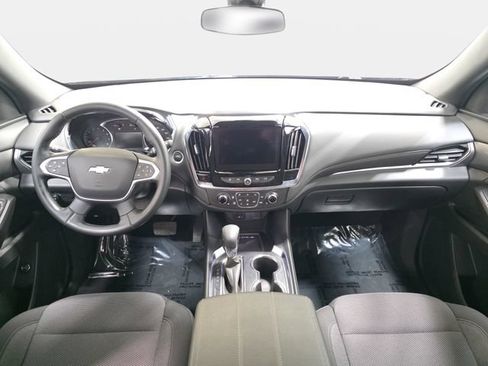 Used 2023 Chevrolet Traverse LT AWD/4WD image 10
