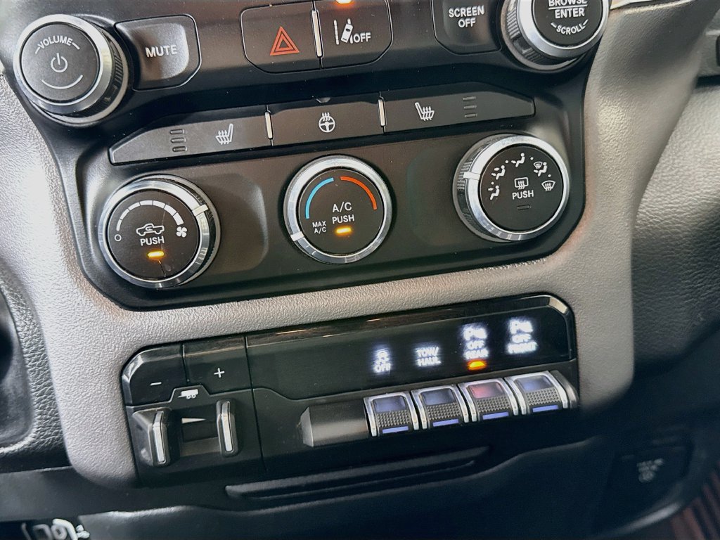 Used 2024 RAM 1500 Big Horn AWD/4WD image 16