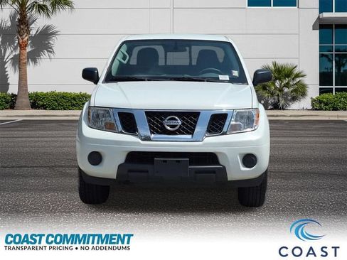 Used 2019 Nissan Frontier SV AWD/4WD image 2