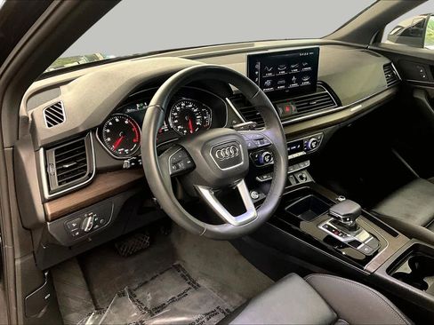 Used 2023 Audi Q5 2.0T Premium w/ Convenience Package AWD/4WD image 18