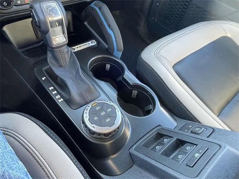 Used 2024 Ford Bronco Wildtrak image 22
