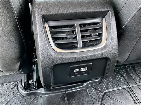 Used 2024 Chevrolet Blazer LT w/ Convenience Package FWD image 10