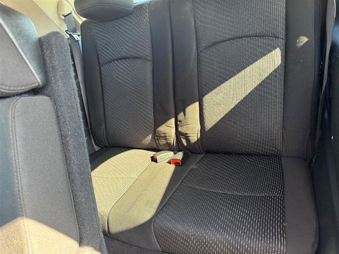 Used 2019 Dodge Journey SE image 24