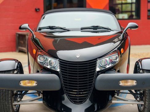 Used 2000 Plymouth Prowler image 22