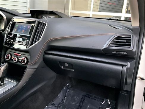 Used 2021 Subaru Crosstrek 2.0i Premium w/ Moonroof Package image 16