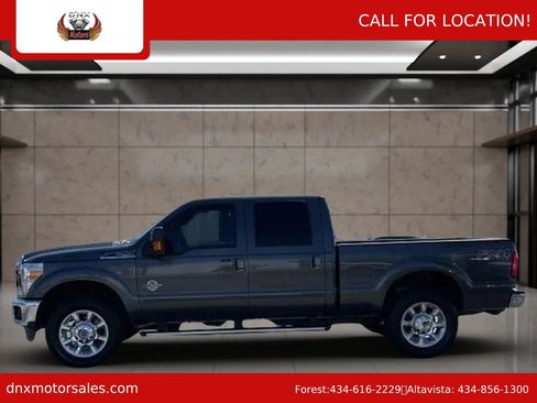 Used 2015 Ford F250 Lariat w/ Lariat Interior Package image 2