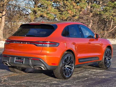 Used 2025 Porsche Macan image 7