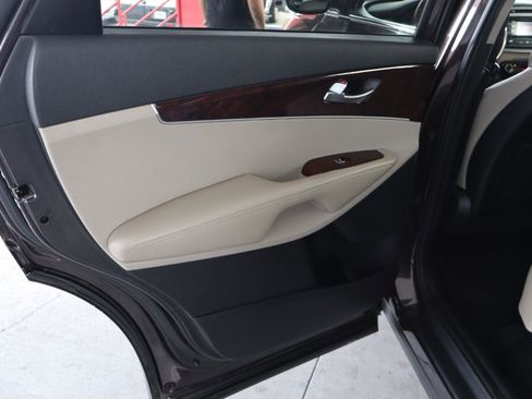 Used 2016 Kia Sorento EX image 27