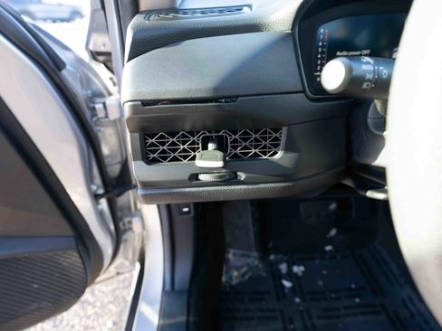 Used 2024 Honda Accord EX image 11