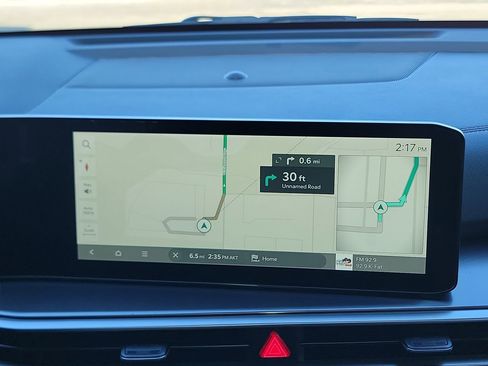 Used 2024 Kia Sorento S w/ Panoramic Sunroof Package image 18