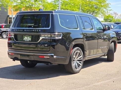 Used 2025 Jeep Grand Wagoneer 4WD image 37