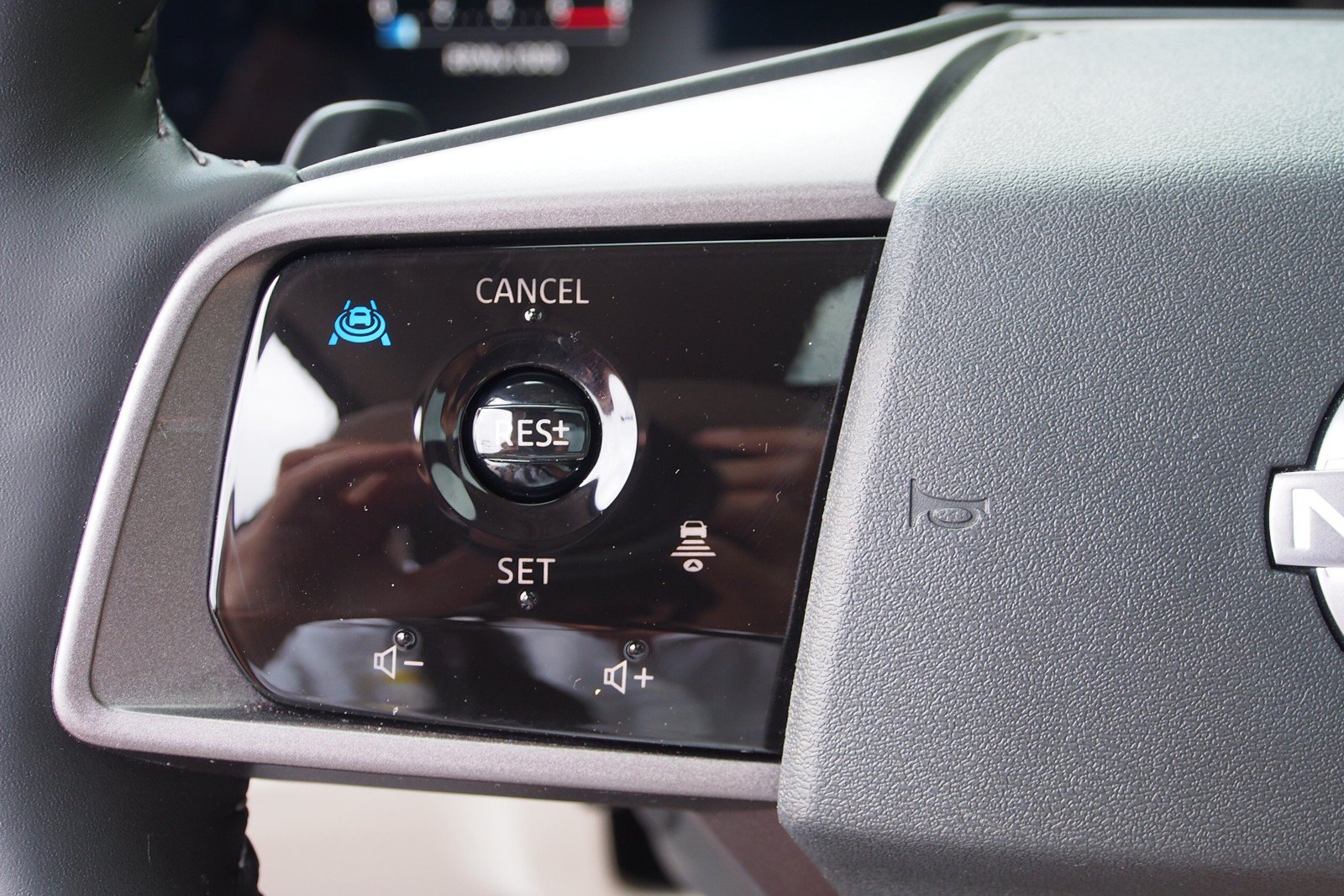 Used 2025 Nissan Murano Platinum w/ Cargo Package AWD/4WD image 25