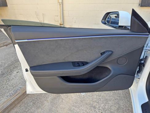 Used 2024 Tesla Model 3 Long Range AWD/4WD image 46