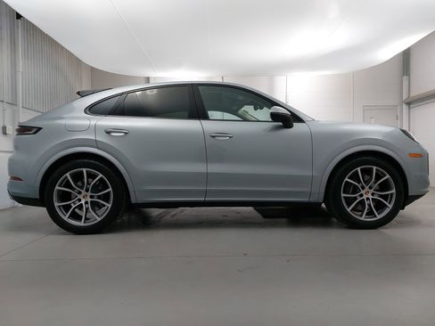 New 2026 Porsche Cayenne Coupe image 8