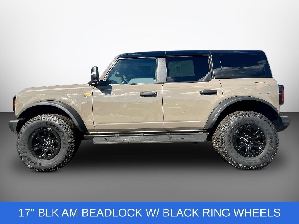 Used 2025 Ford Bronco Badlands AWD/4WD image 4