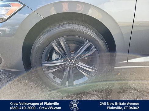 Certified 2022 Volkswagen Jetta SE image 21