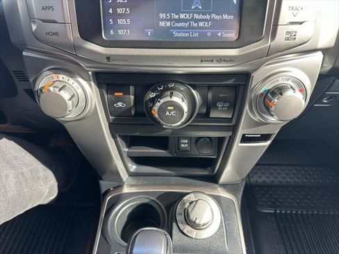 Certified 2019 Toyota 4Runner SR5 Premium AWD/4WD image 17