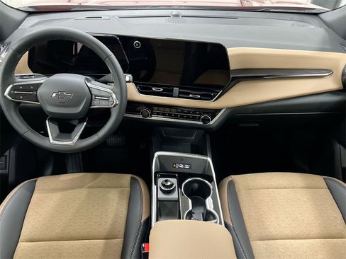 New 2025 Chevrolet Equinox ACTIV w/ Safety and Technology Package image 10