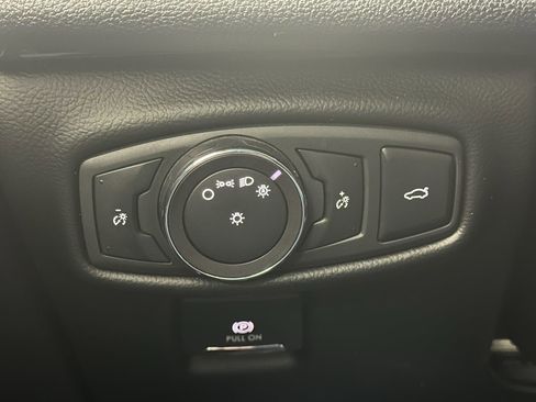 Used 2019 Lincoln MKZ Premiere image 39