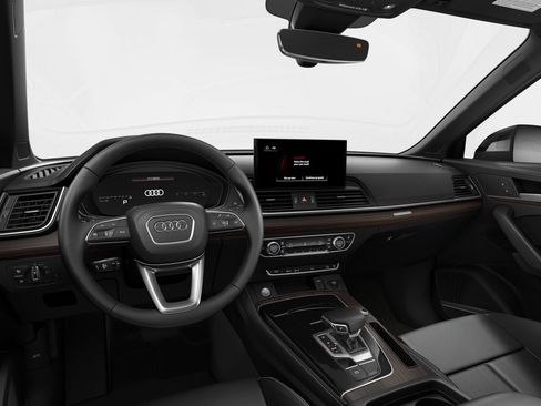 Certified 2025 Audi Q5 2.0T Premium Plus w/ Premium Plus Package AWD/4WD image 3