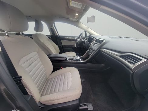 Used 2017 Ford Fusion S image 31